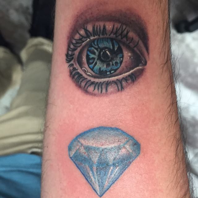 diamond tattoo design with eye