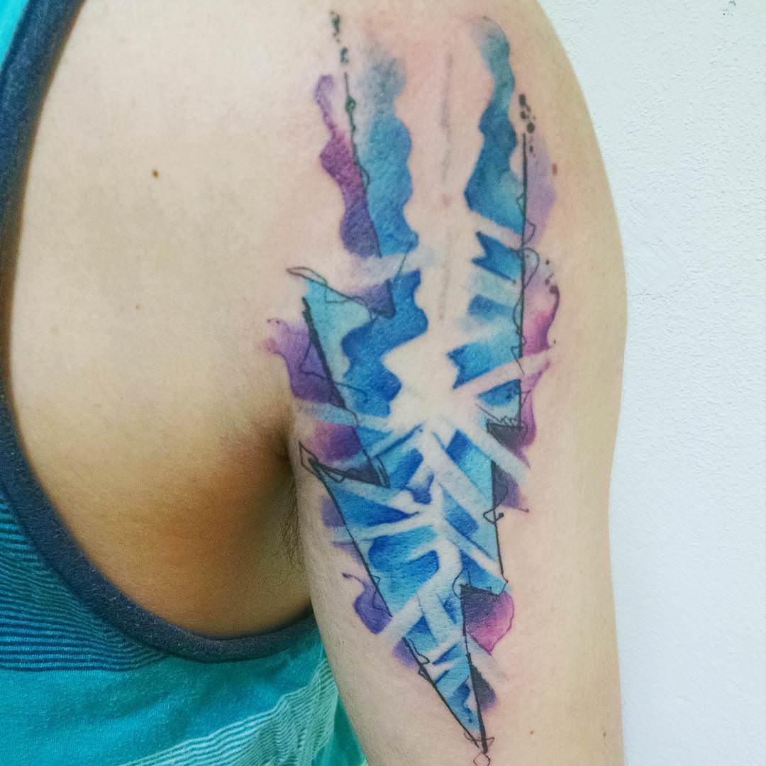 lightning tattoo design on right hand sleeve
