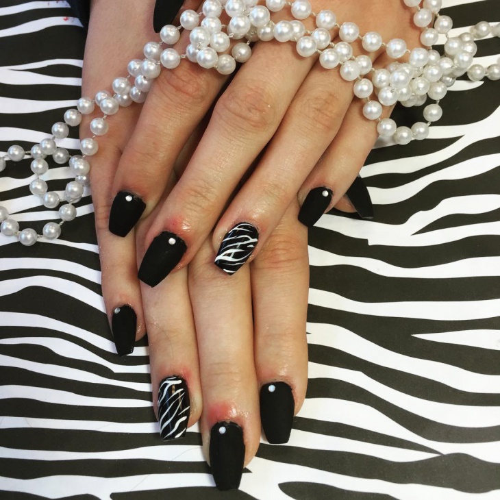 simple zebra nail manicure idea