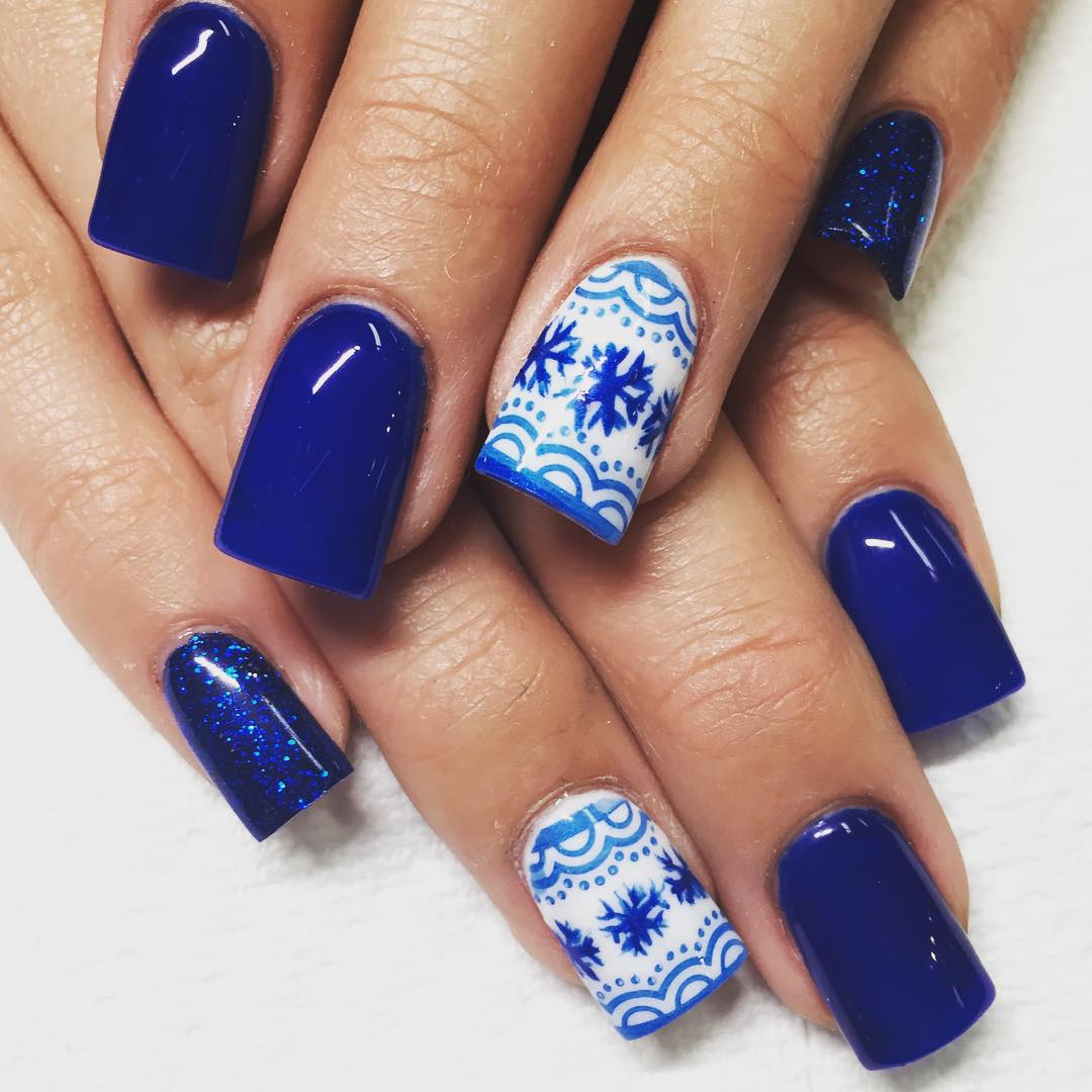 blue acrylic nail design1