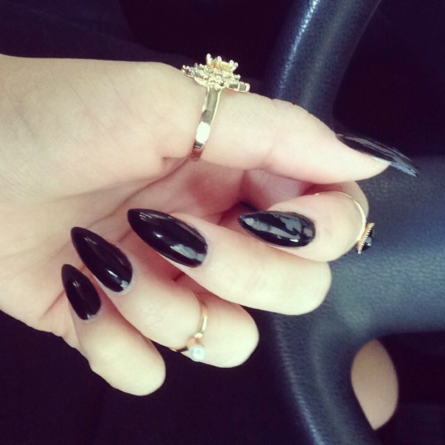 full black glossy acrylic nail deigns