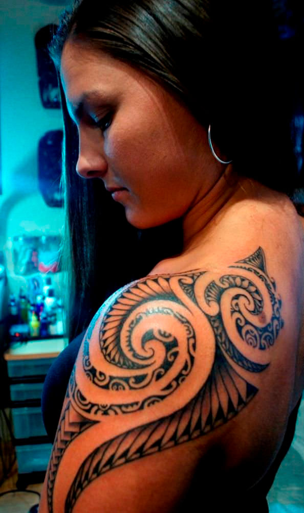 polynesian traditional tattoo