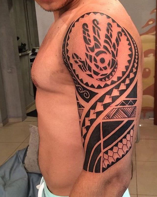 polynesian hand tattoo1