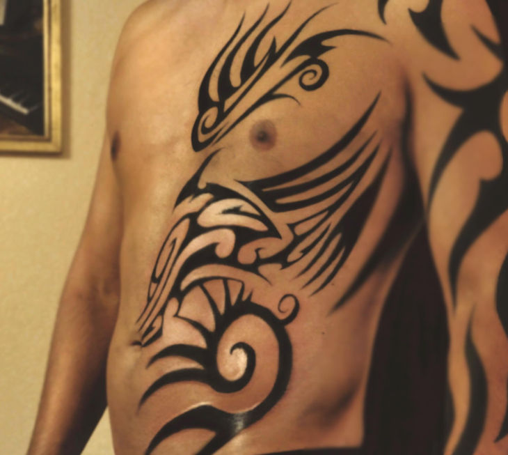thick lined polynesian tattoo