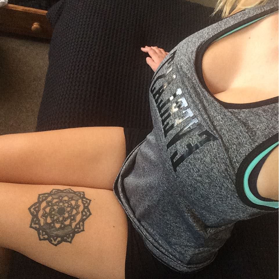 big mandala tattoo on thigh1