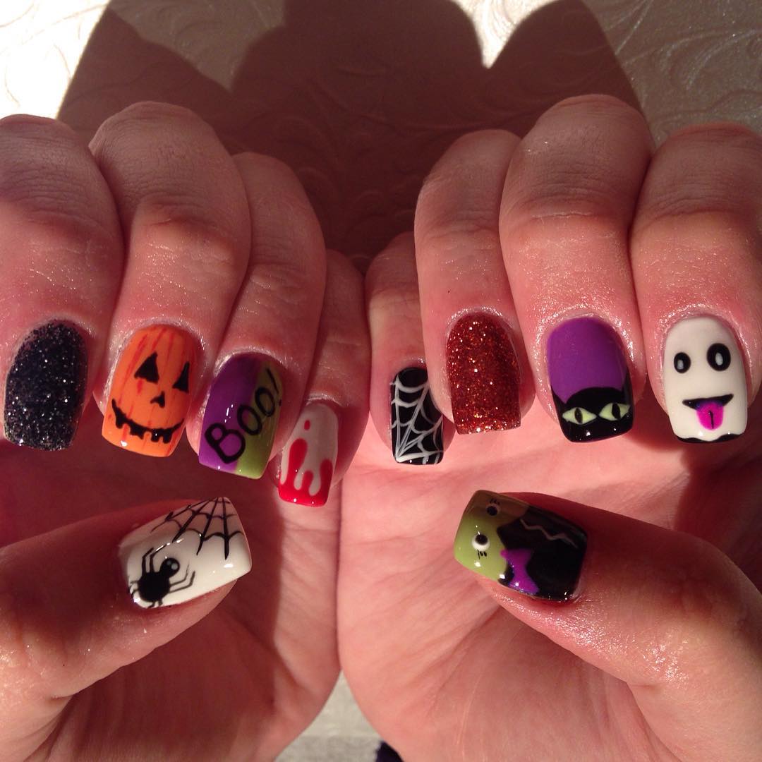 funny halloween nail art