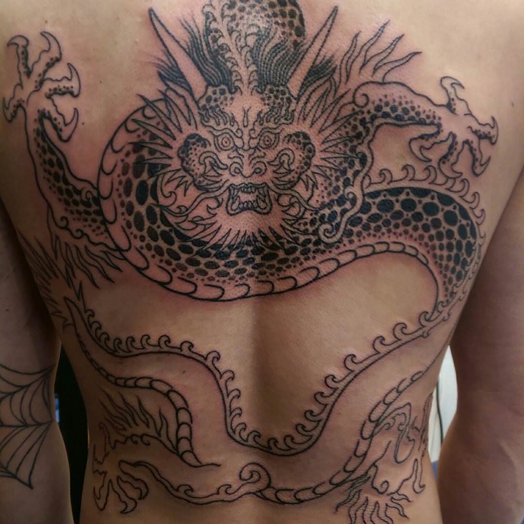 vond dragon tattoo design