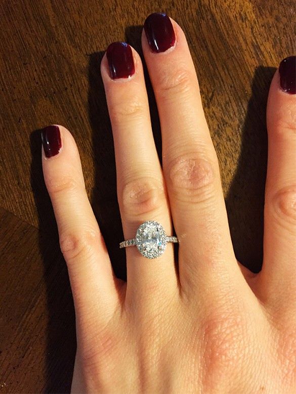 pretty engagement ring design