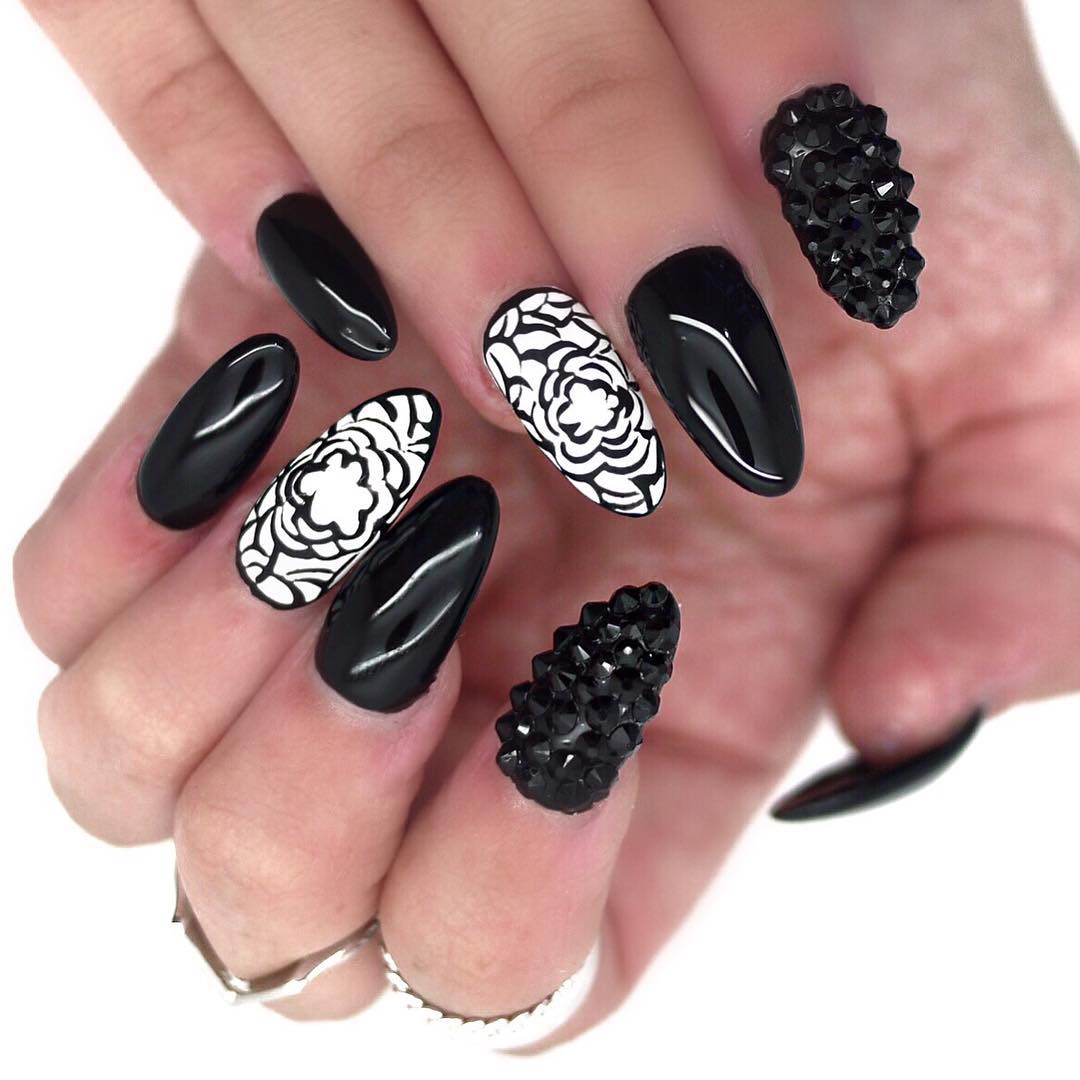 acrylic nail designs19