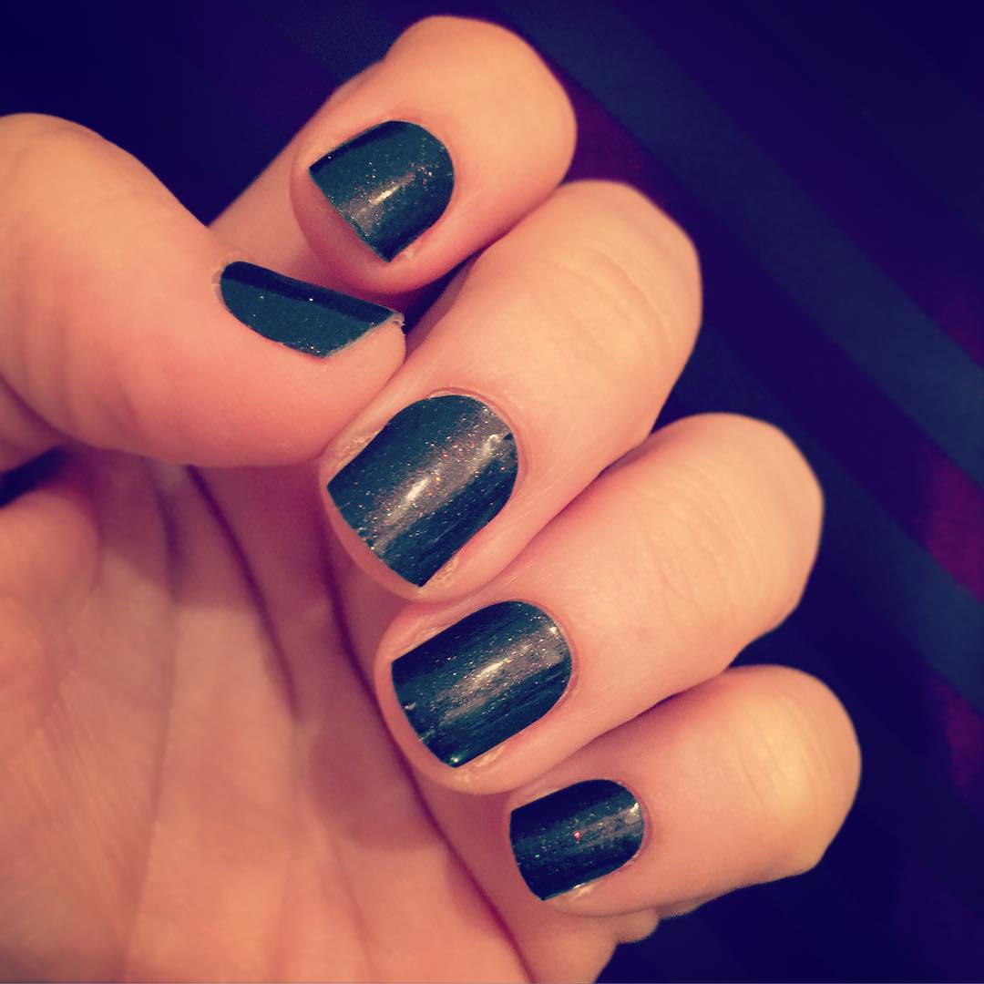 gel black nail design