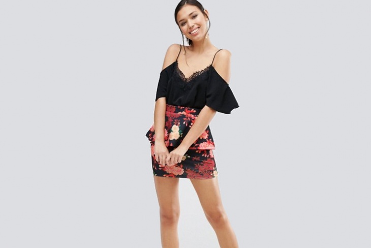 floral print mini skirt design