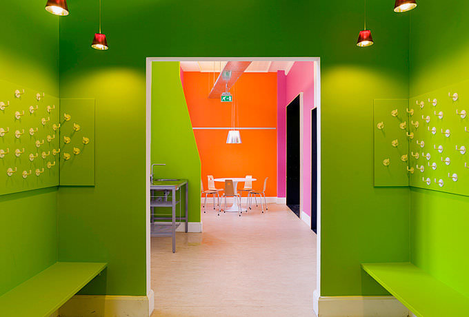 green alcove room interior design1