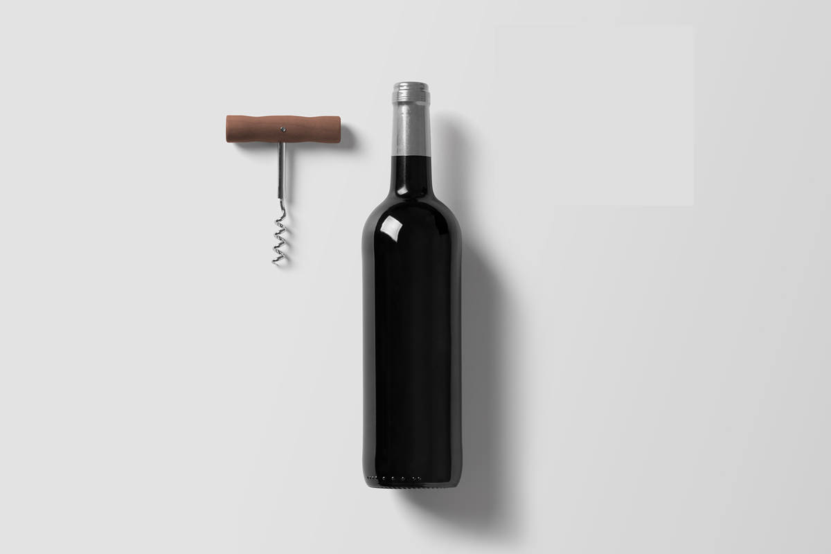 Download 19+ Free Wine Bottle Mockups PSD | Mockups | Design Trends