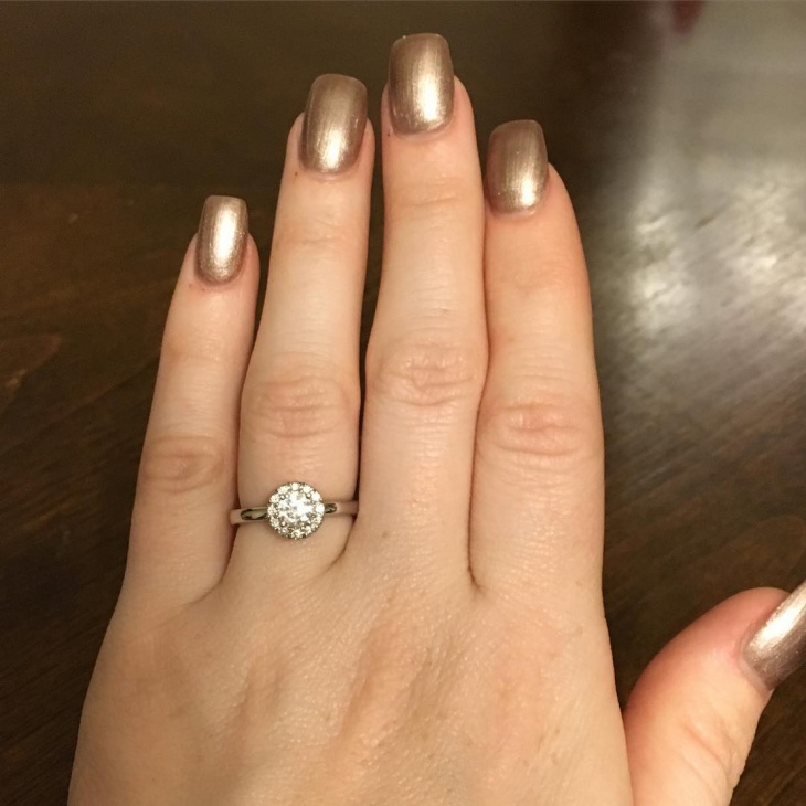 small halo diamond ring