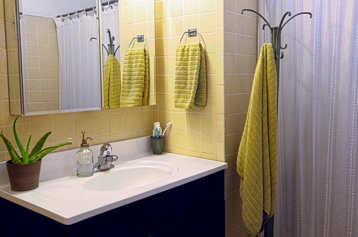 traditional bathroom with unique towels