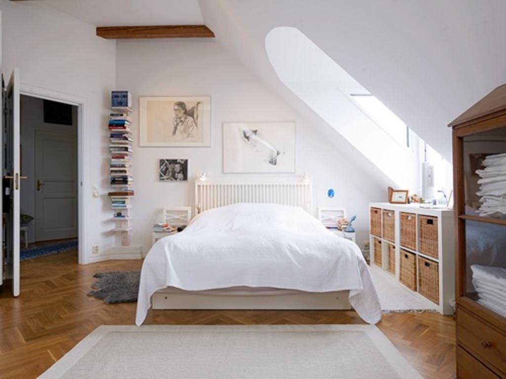 charming skylight bedroom design