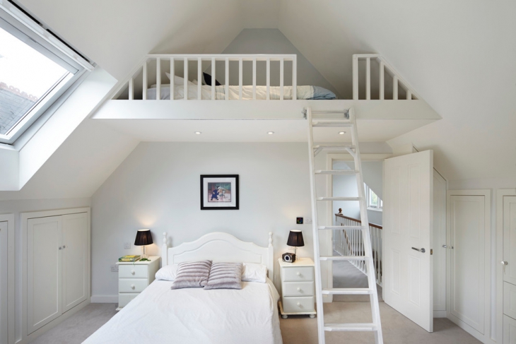 traditional white bedroom design idea