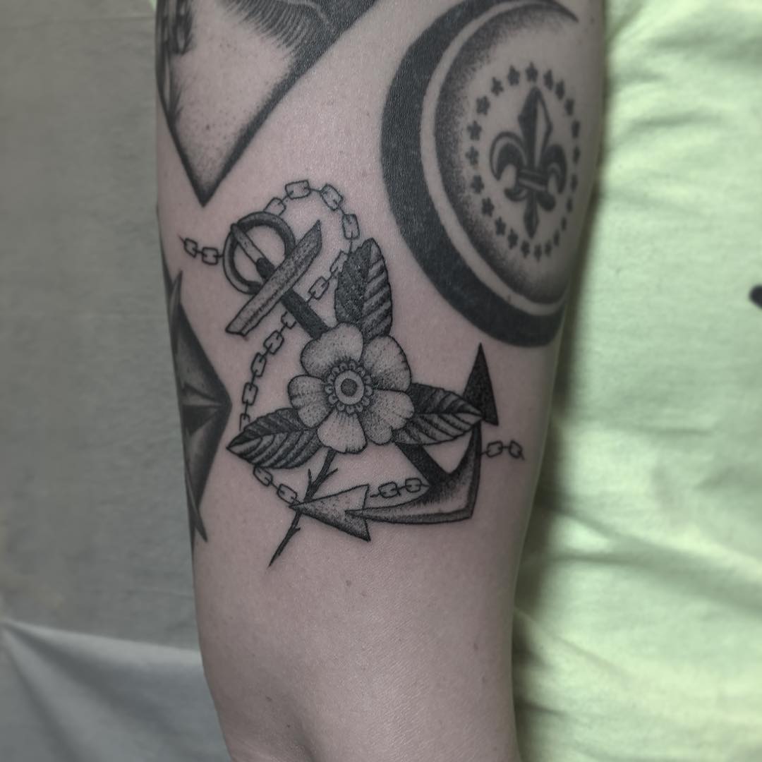 cute flower anchor tattoo design
