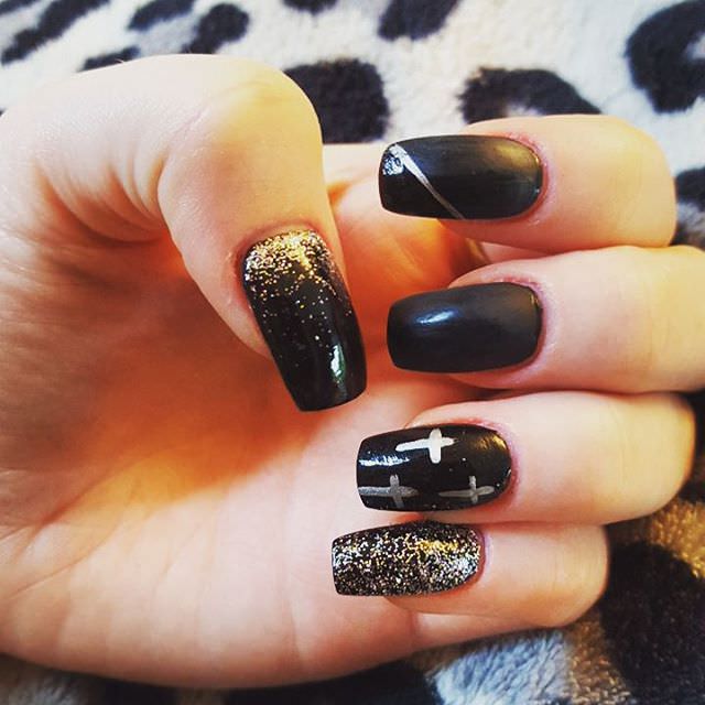 classy black nail polish art