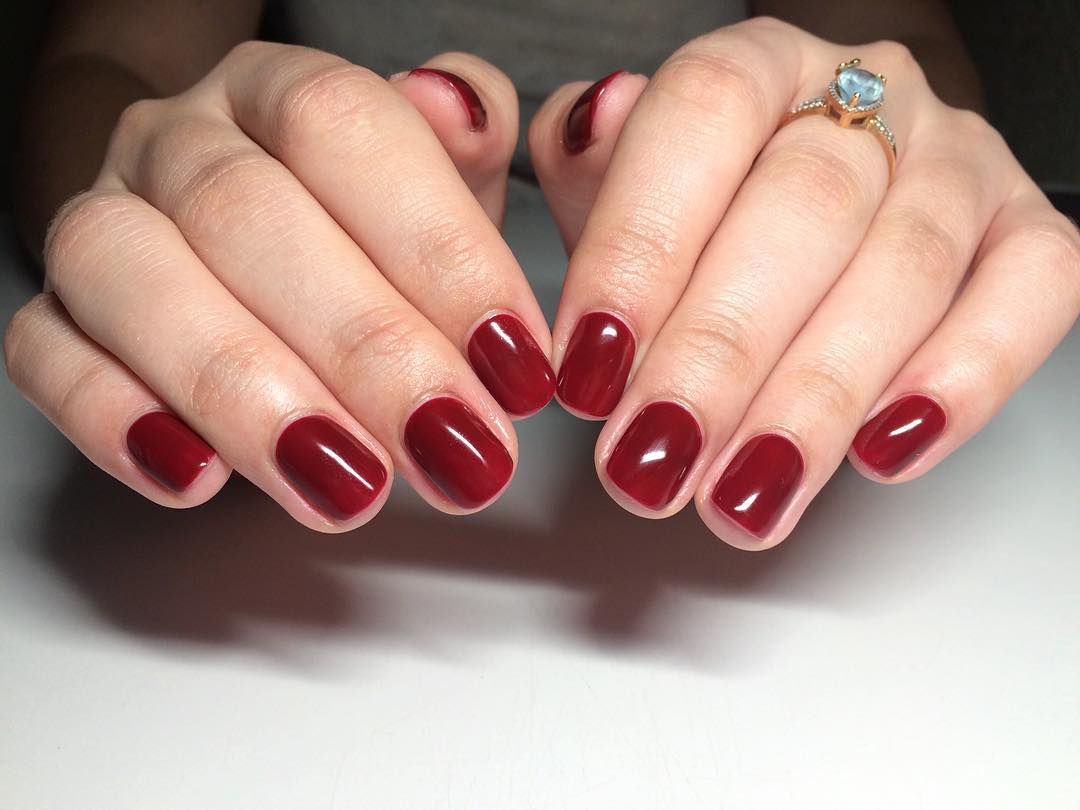 red colored simple nail design