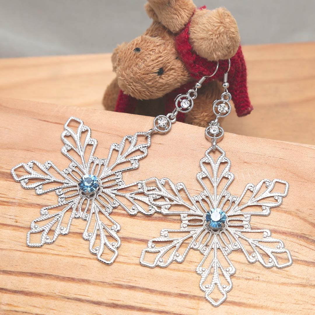 bridal snowflake earrings