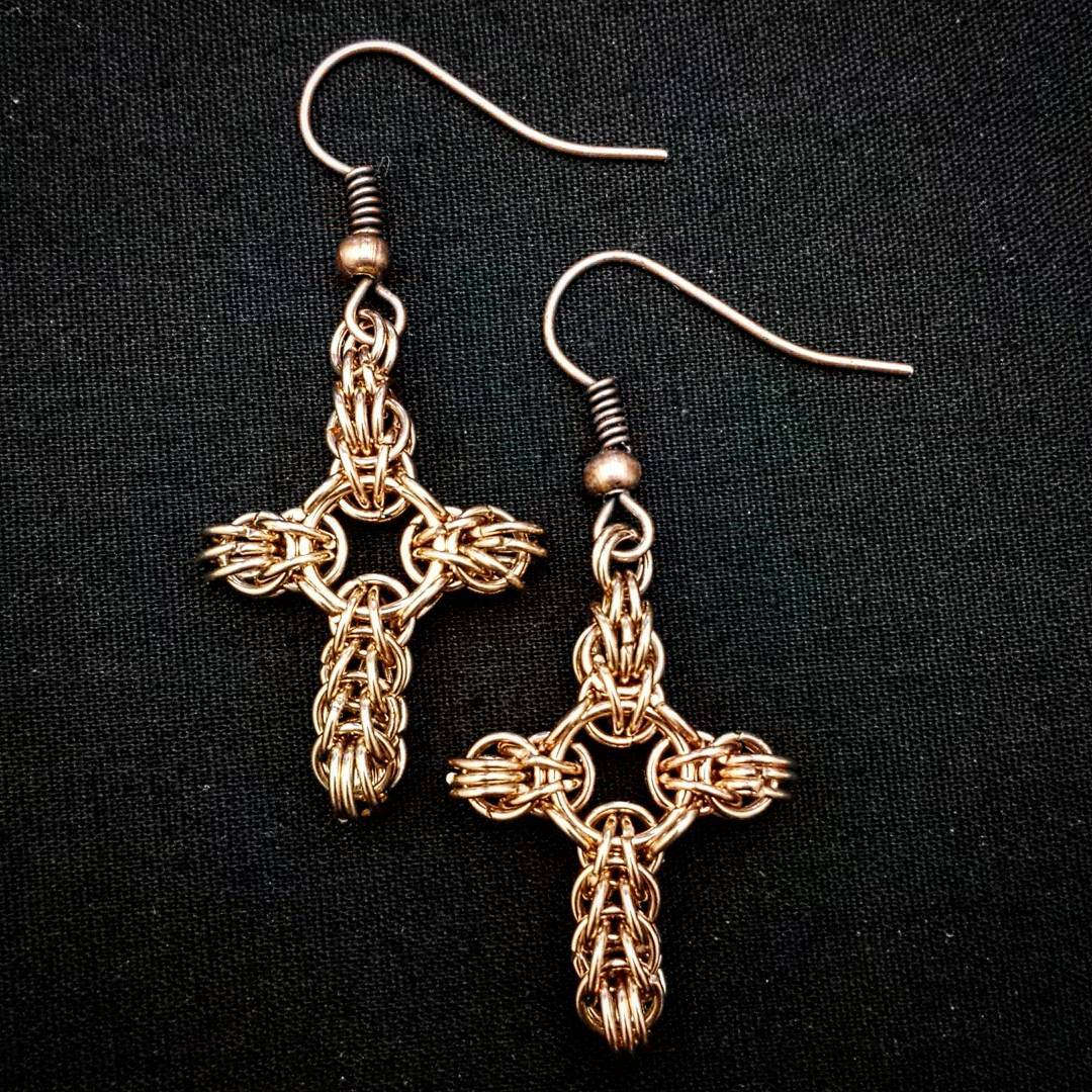 chainmaille cross earrings
