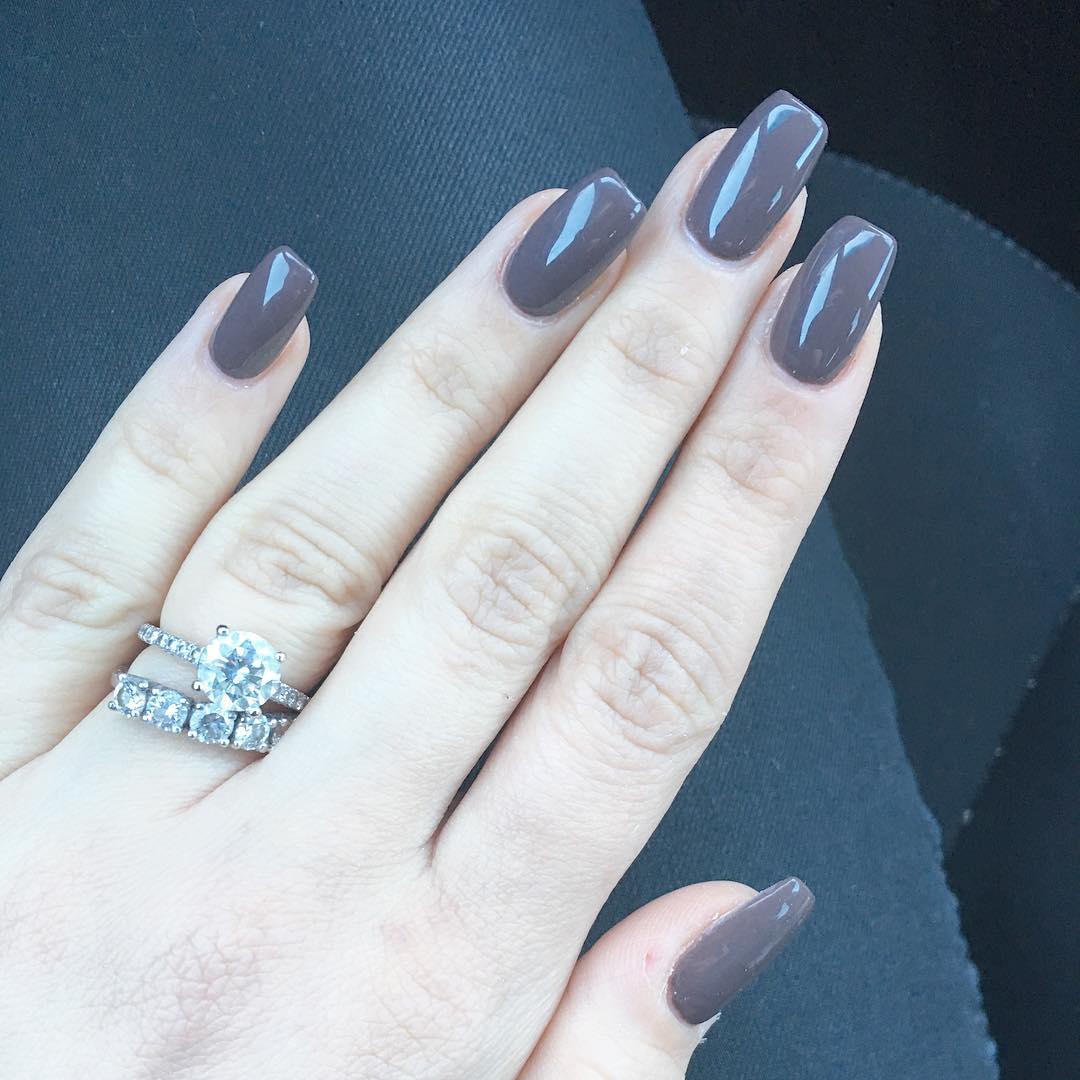 nude nails 