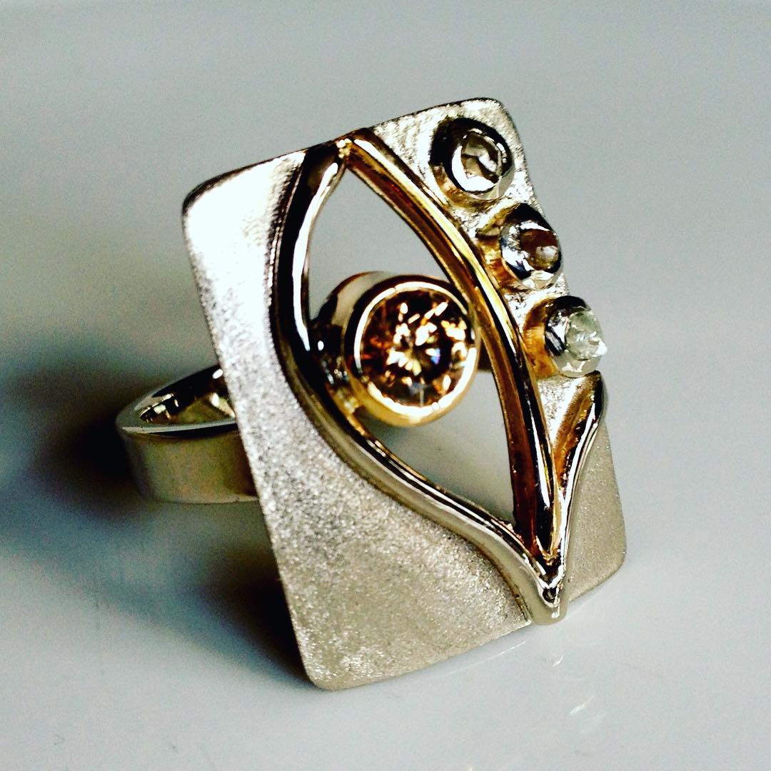 beautiful raw diamond leaf shape ring