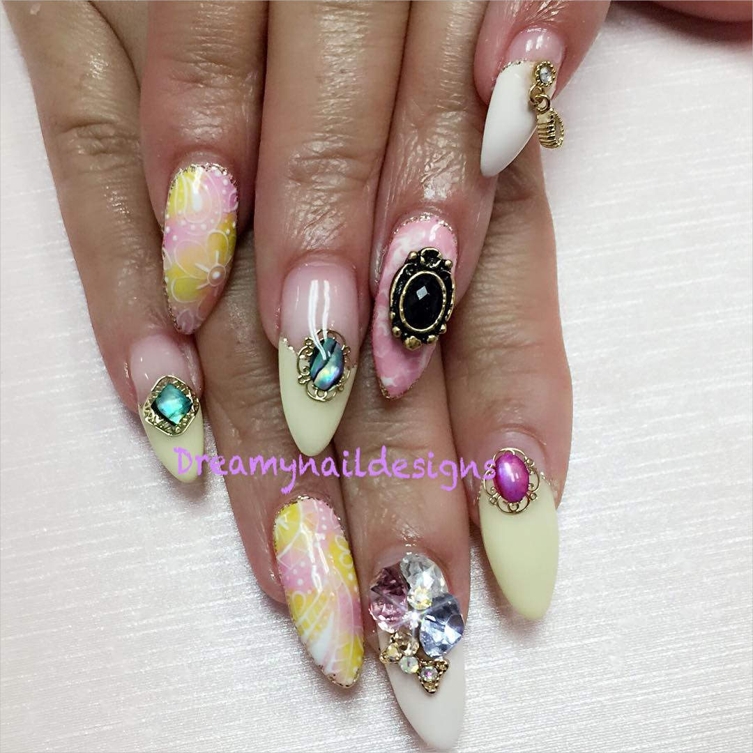 pretty 3 d nail designs