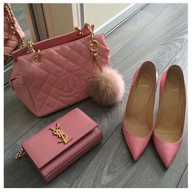 attractive pink high heels1
