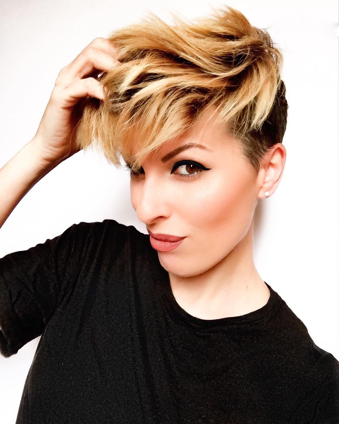 awesome short hairstyle