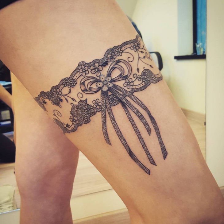 lace thigh tattoo design