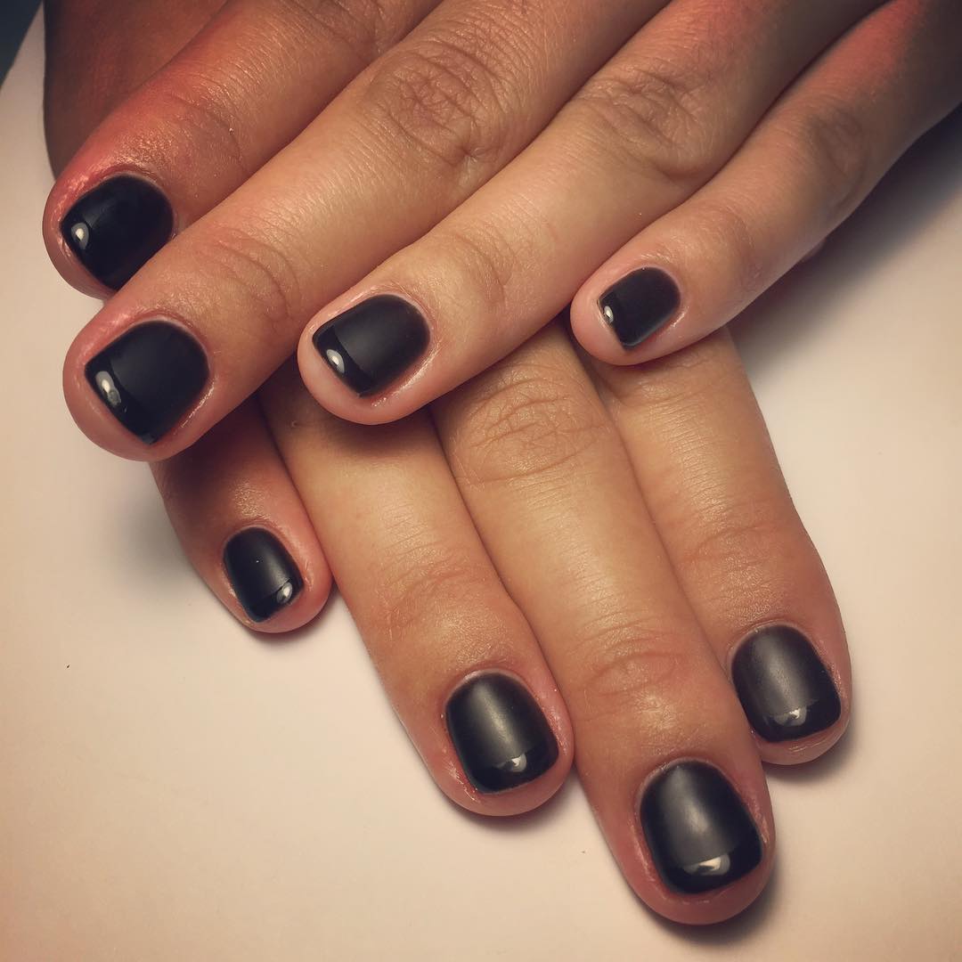 black line nail design