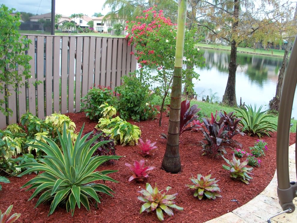 24+ Tropical Garden Designs, Decorating Ideas | Design ...