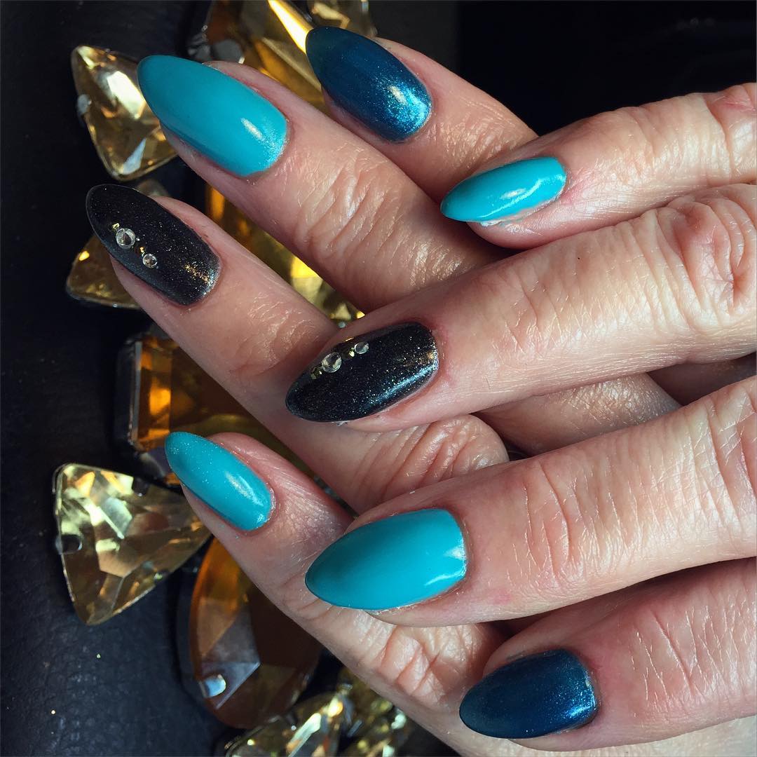 beautiful blue nail art2