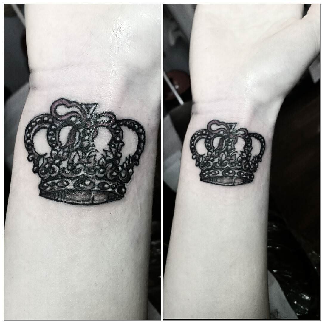 black crown tattoo