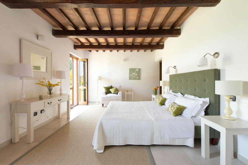 simple mediterranean bedroom