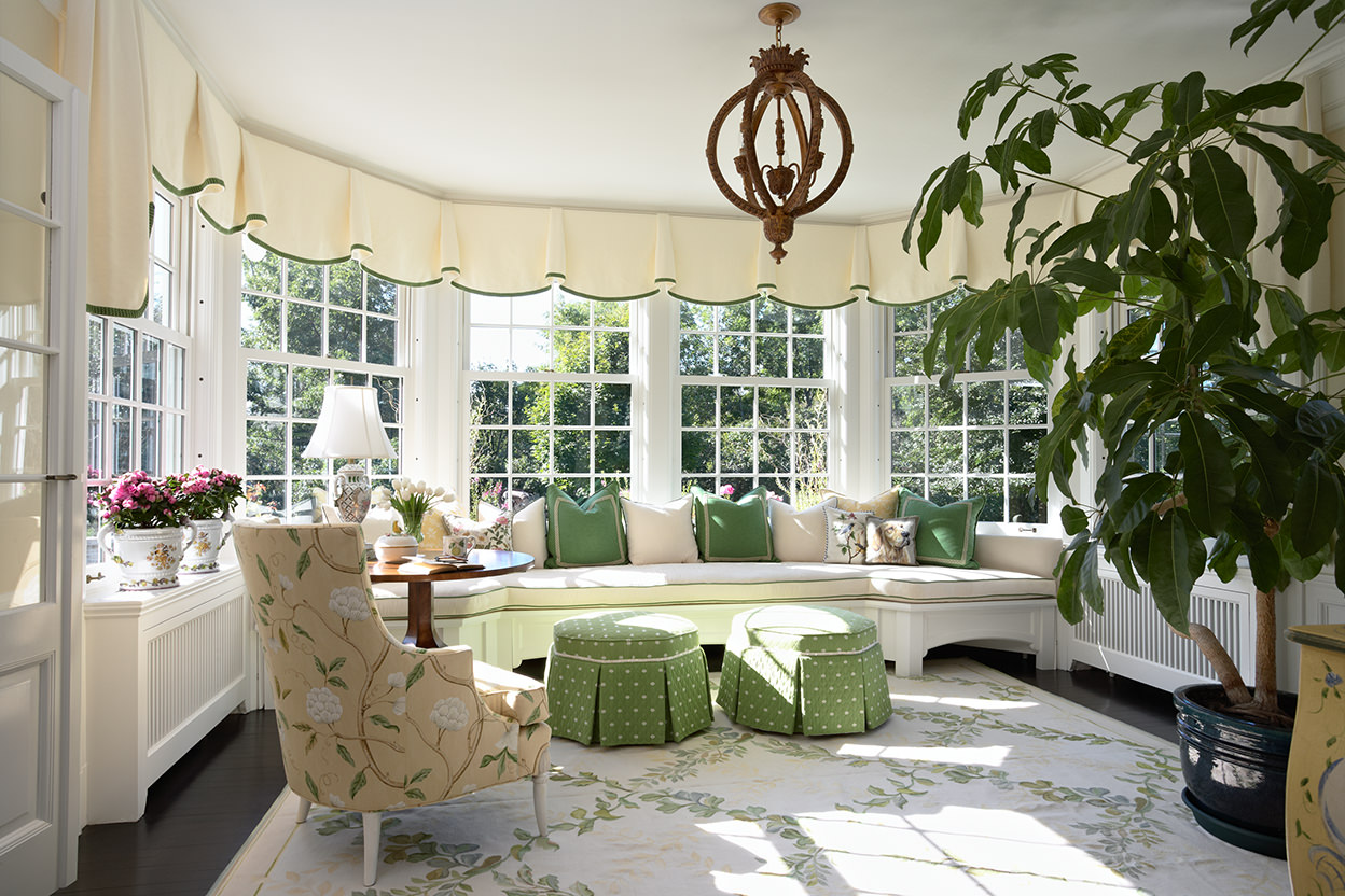 living room window design with sun