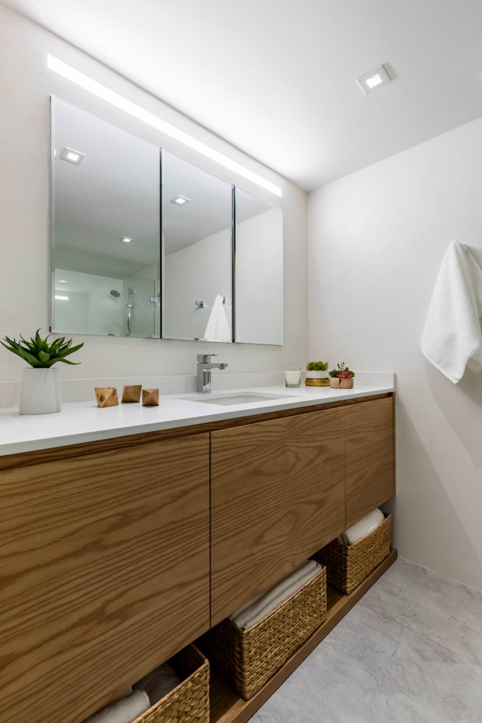 modern white bathroom design