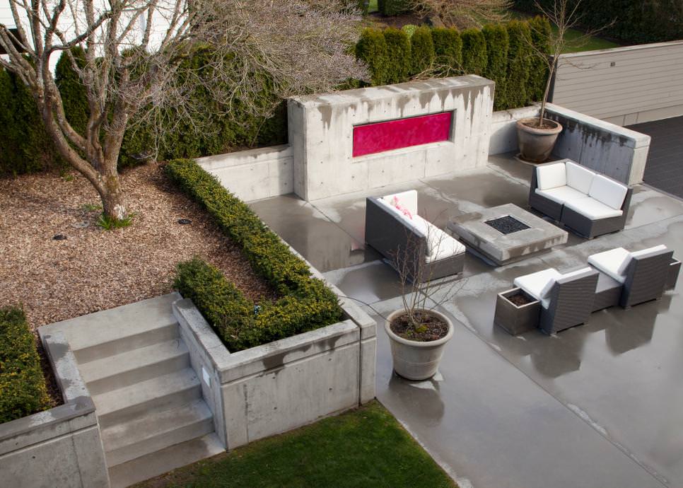 modern concerete patio design