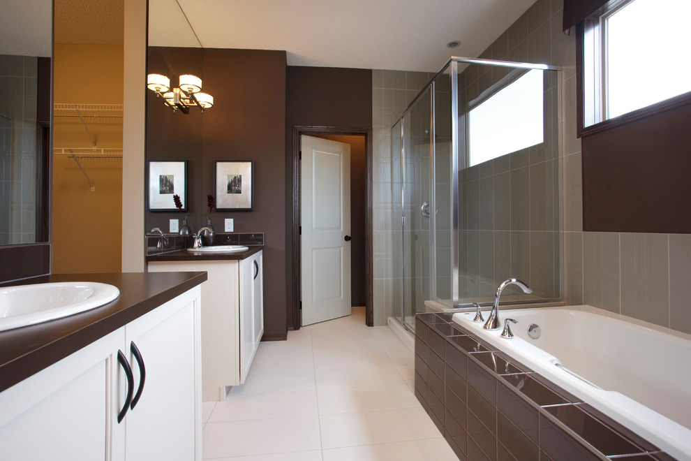 brown modern bathroom design