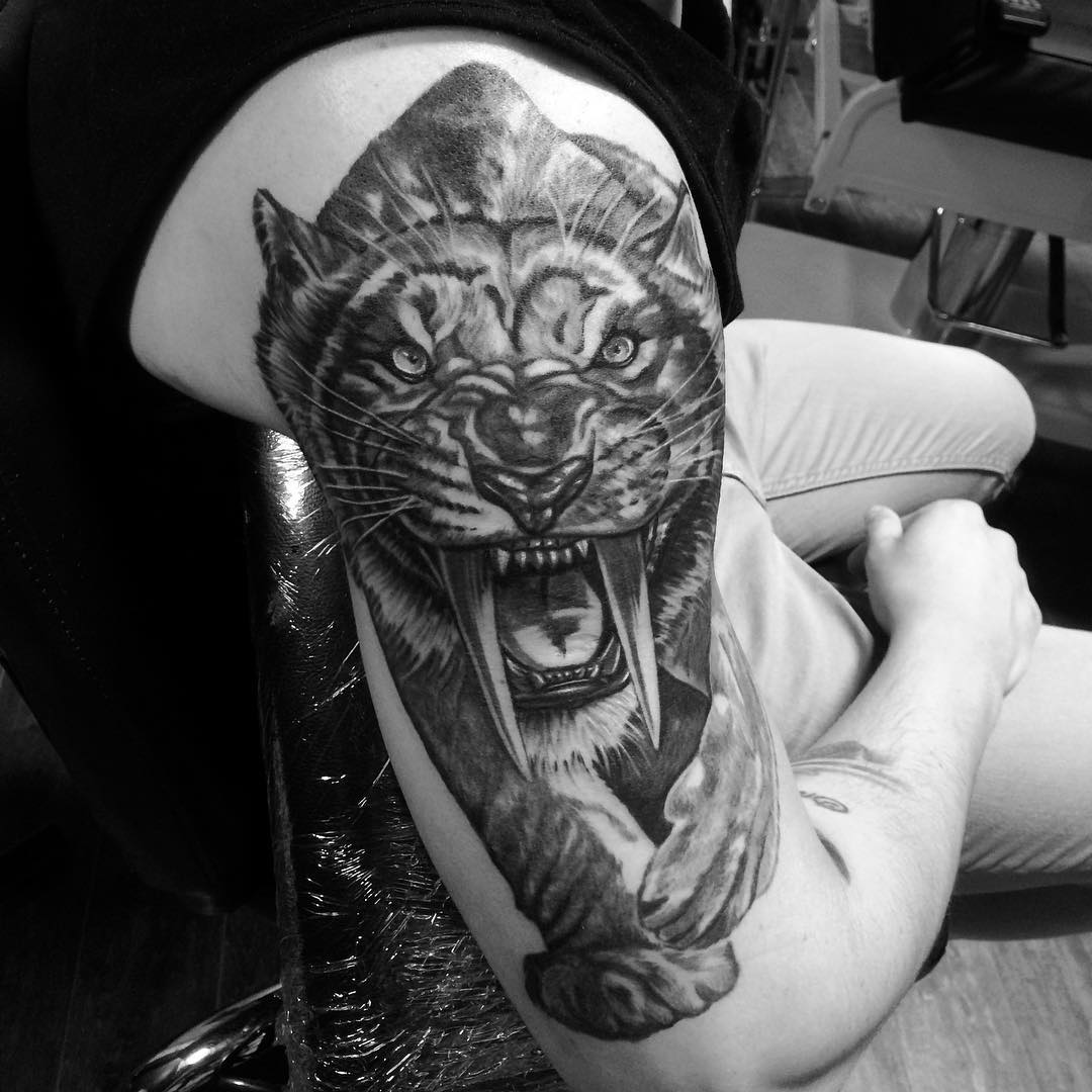 tiger cool sleeve tattoo