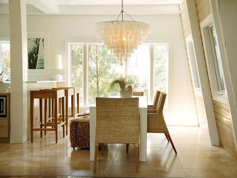 dining room with contempory coastal chandelier2