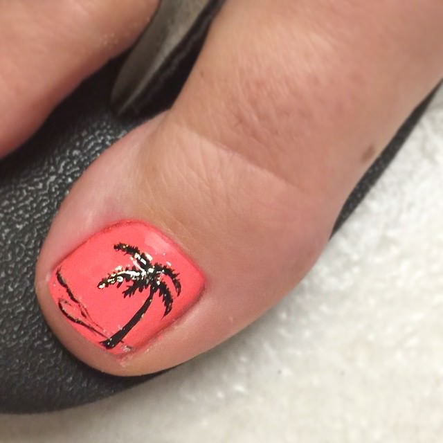 beach black toe nail design