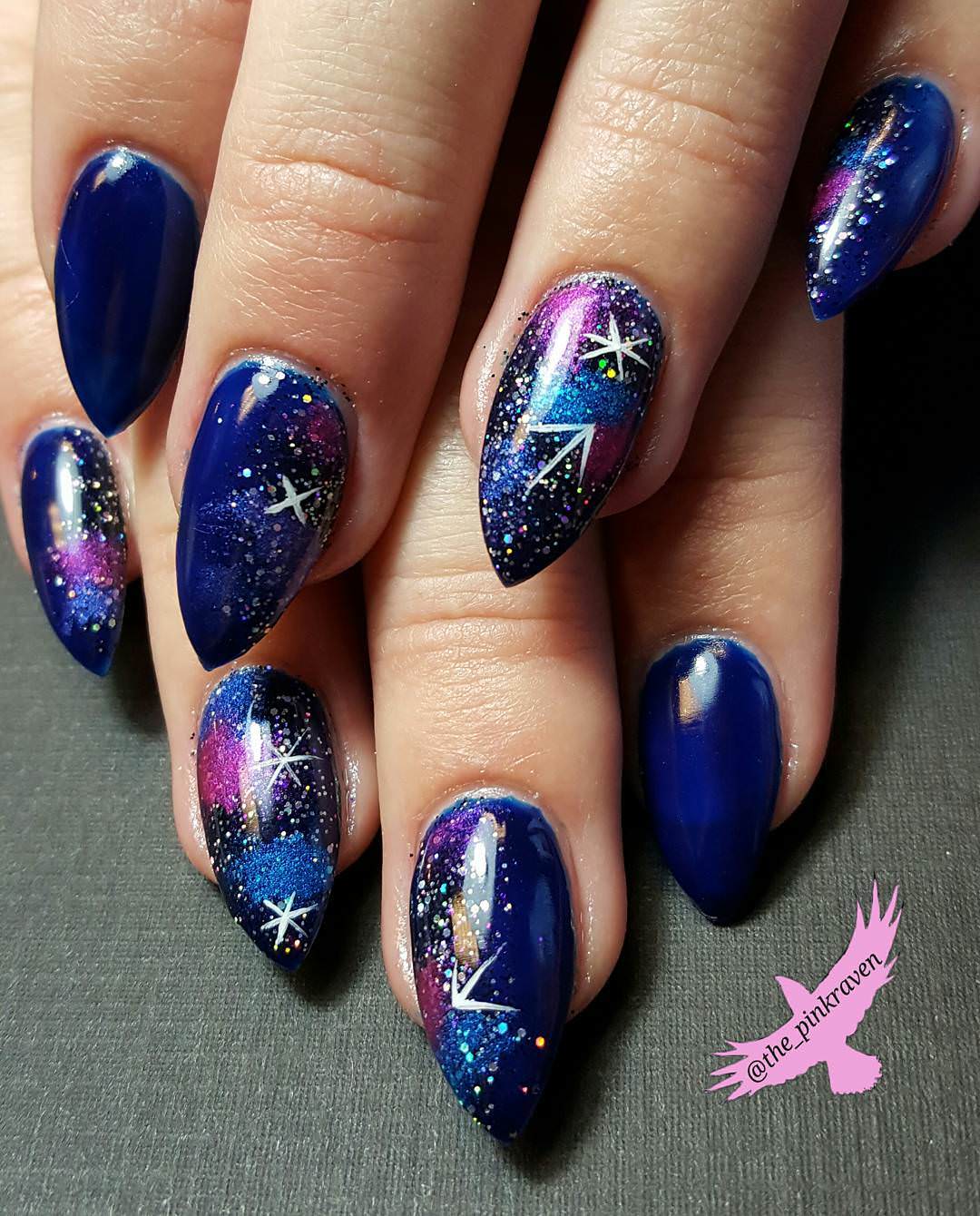 Stars Dark Blue Nail Design 