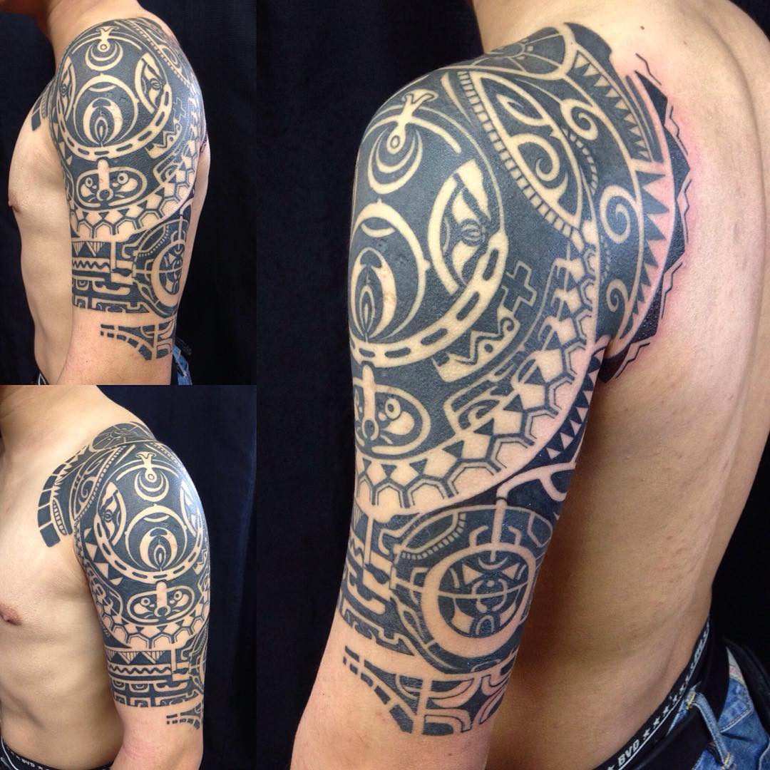 tribal full hand tattoo