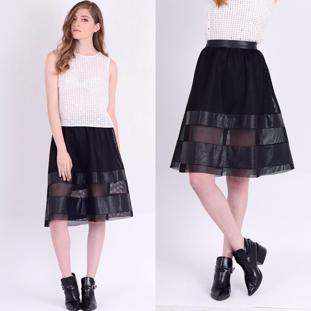 fashionable skirt for women