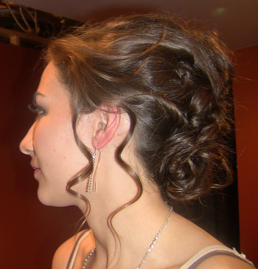 beautiful prom hairstyles