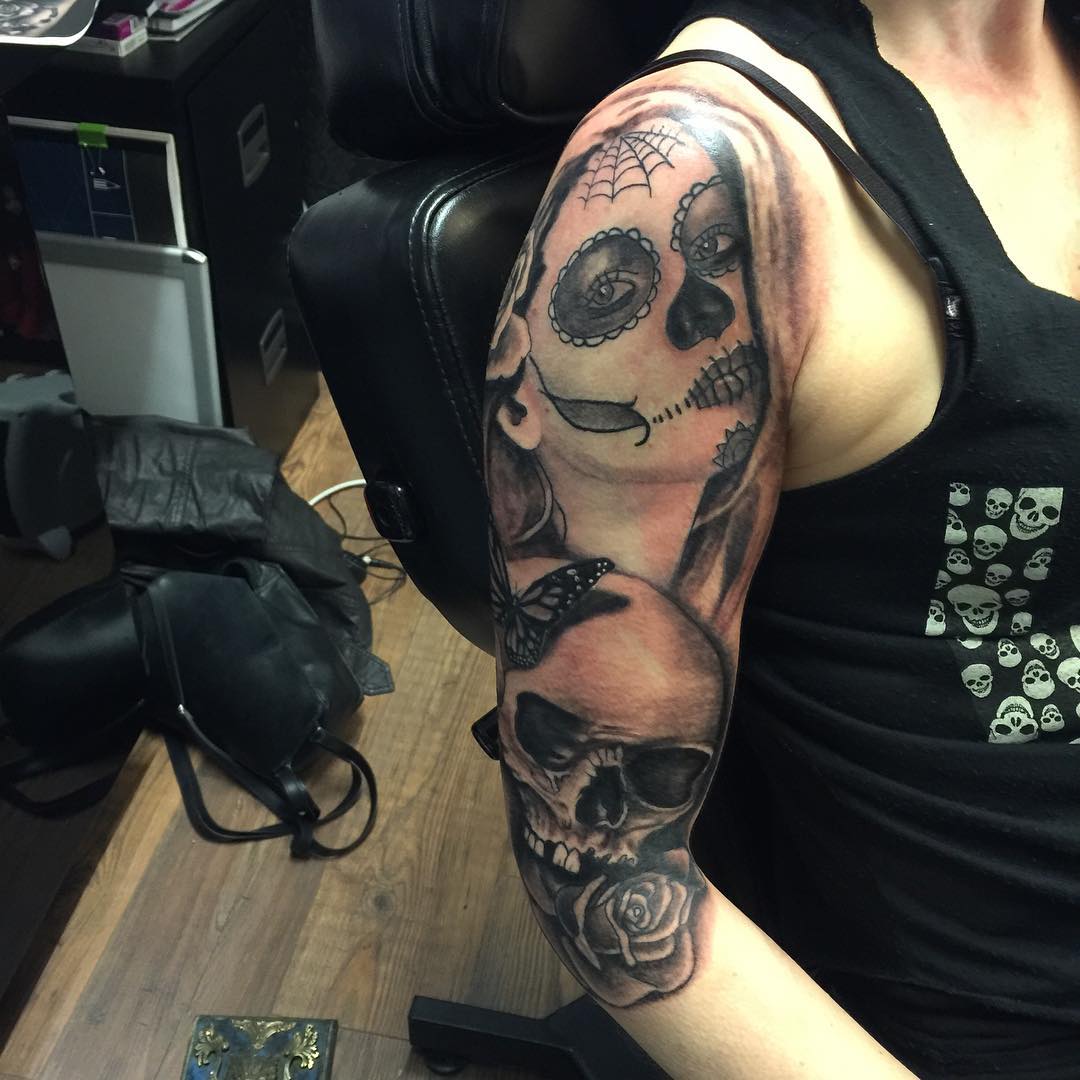 skull tattoo design for women