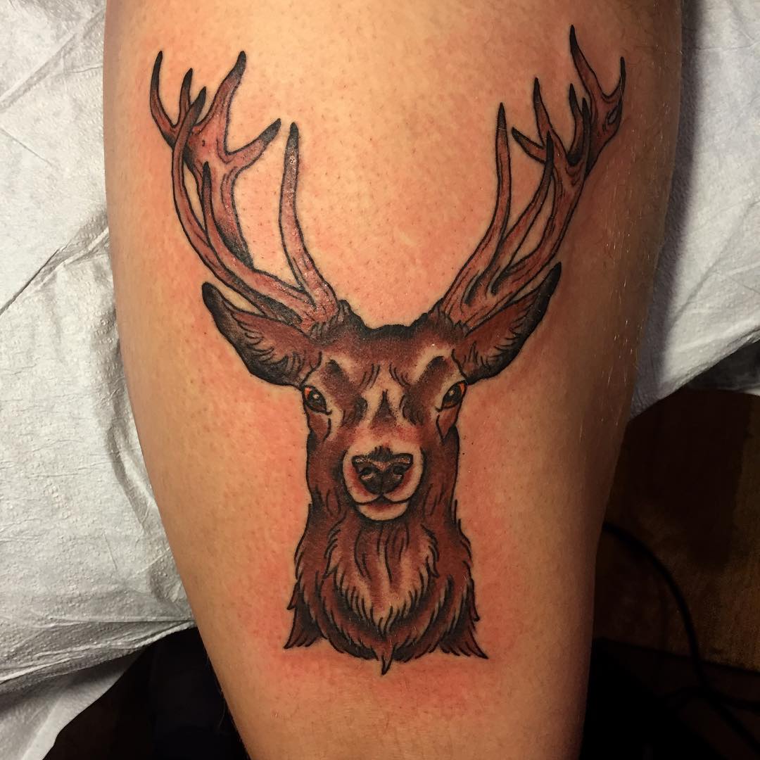 deer tattoo on thigh for women1